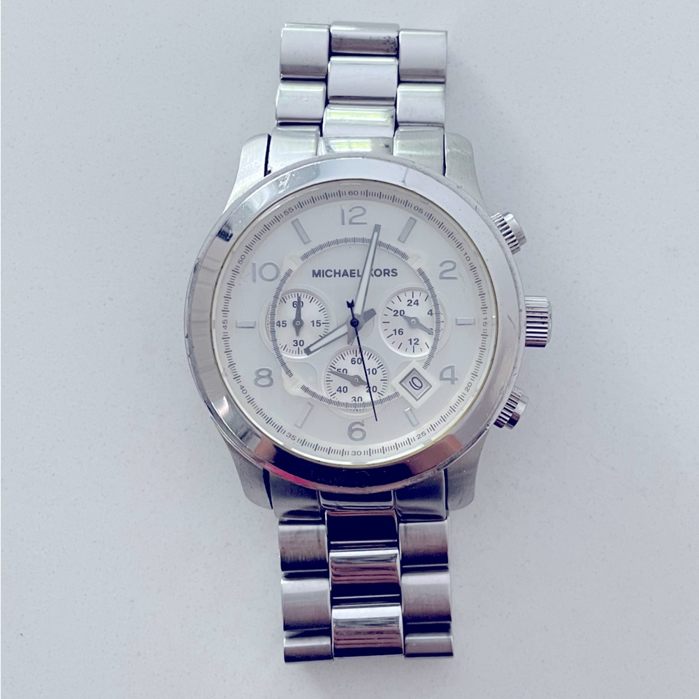 MICHAEL KORS
Runway Silver-Tone Watch
